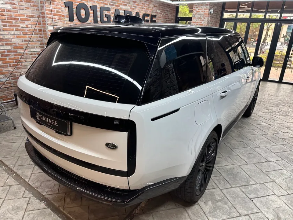 Land Rover Range Rover Vogueのガラスコーティング事例 施工写真 2