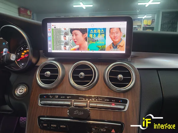 Mercedes-Benz C-Class W205のAndroid Auto・CarPlay取付事例 施工写真 2-2