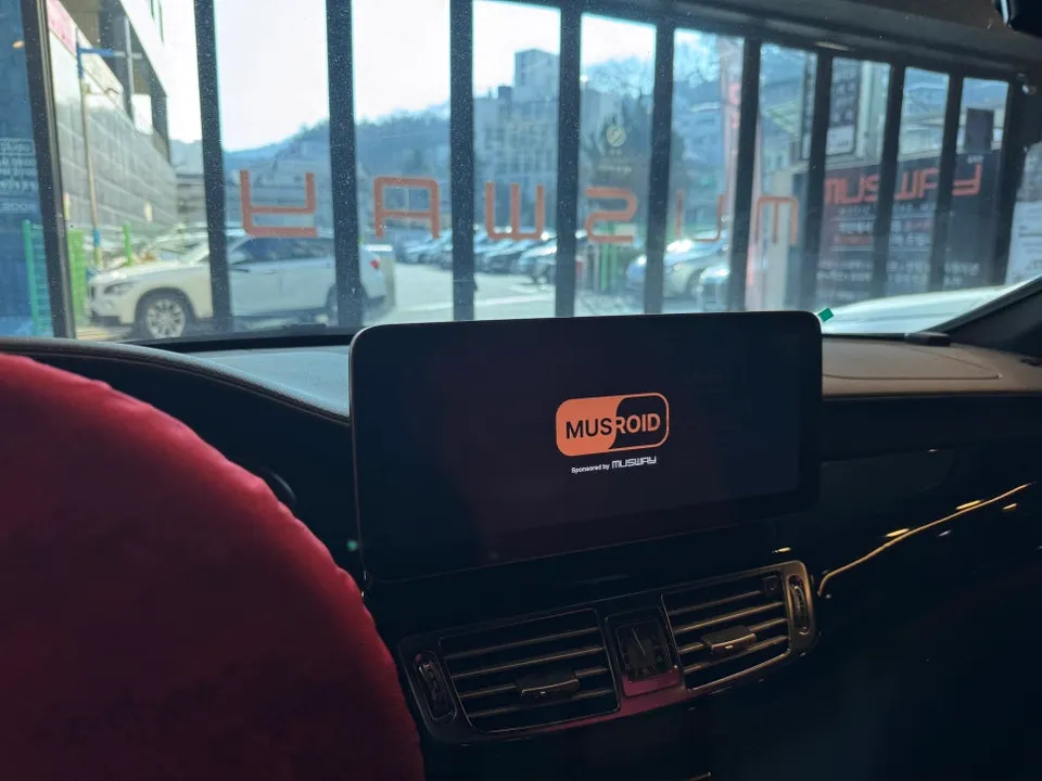Mercedes-Benz CLS63 AMG android head unit - Mercedes-Benz CLS63 AMG Android Head Unit Upgrade Review photo 3