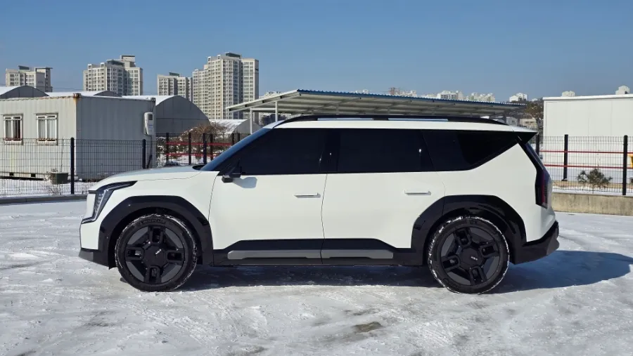 Kia EV9のカーフィルム施工事例|費用目安・仕上がり 施工写真 3-1