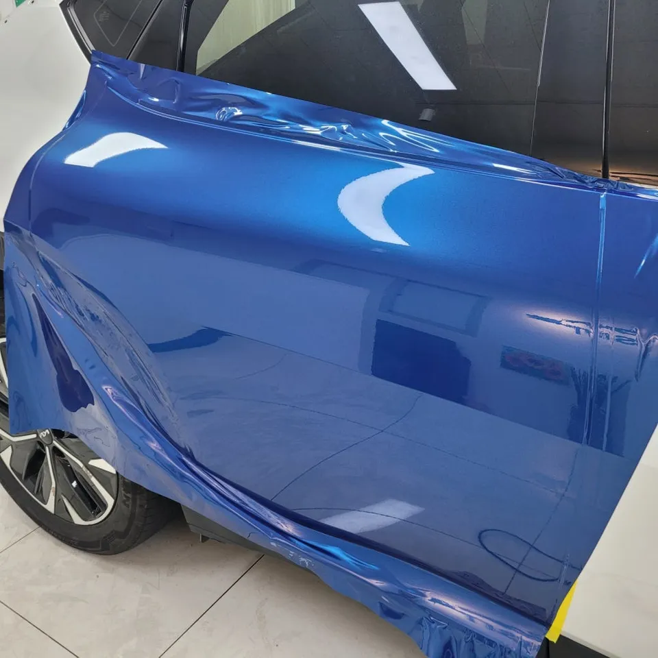Kia EV6のカーラッピング事例｜インターステラブルー 施工写真 3-1