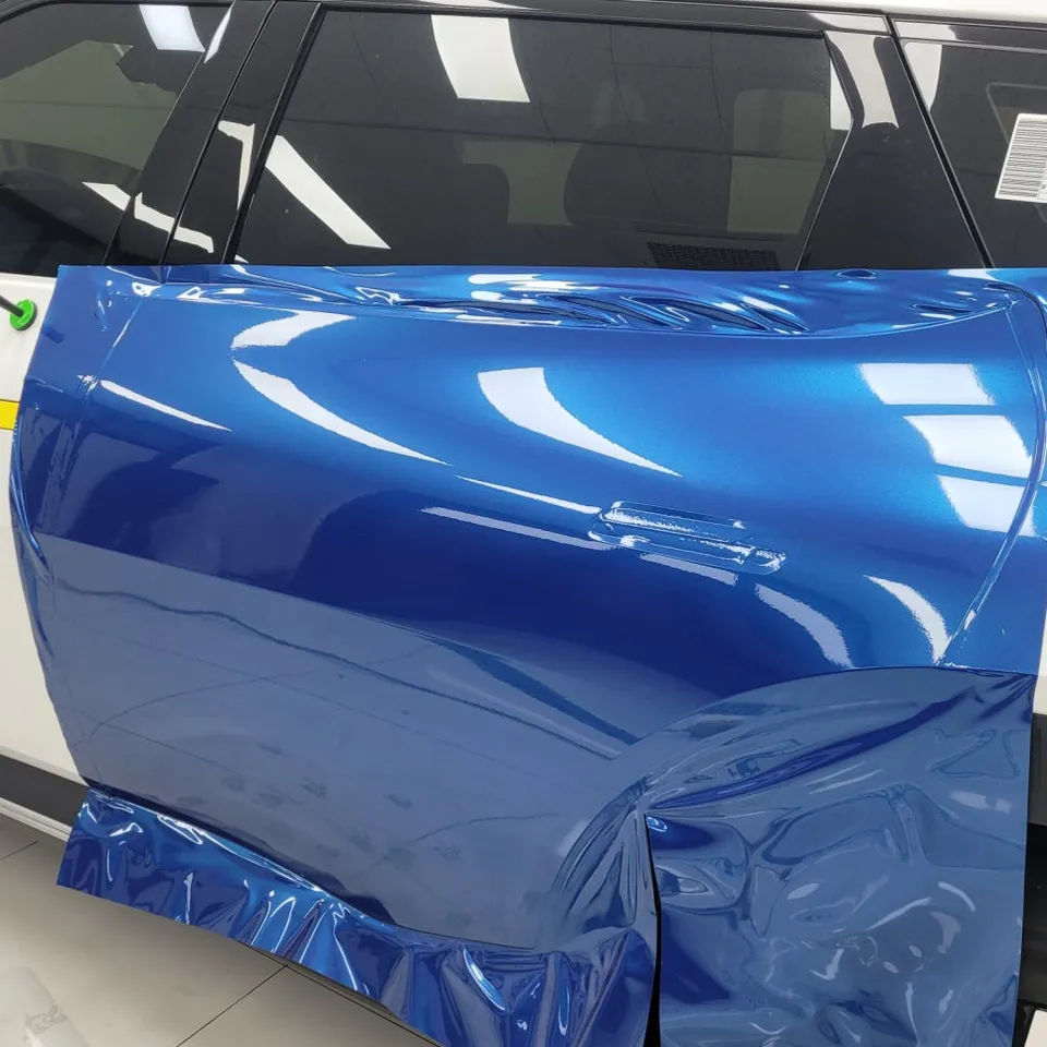 Kia EV6のカーラッピング事例｜インターステラブルー 施工写真 4-1