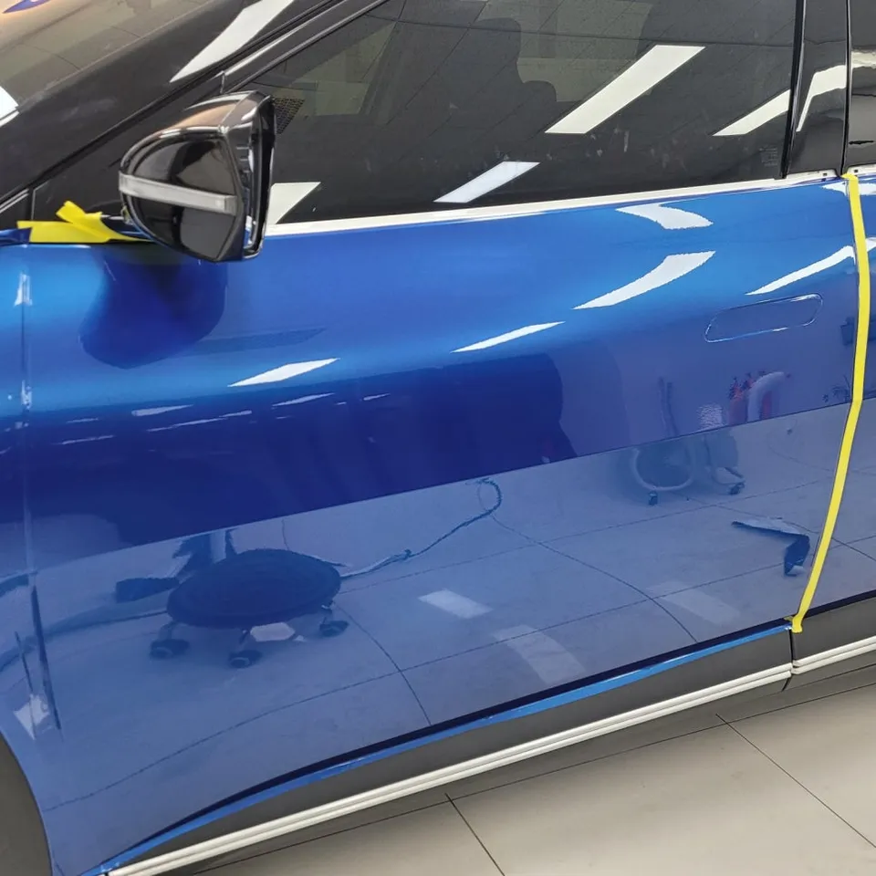 Kia EV6のカーラッピング事例｜インターステラブルー 施工写真 1-2