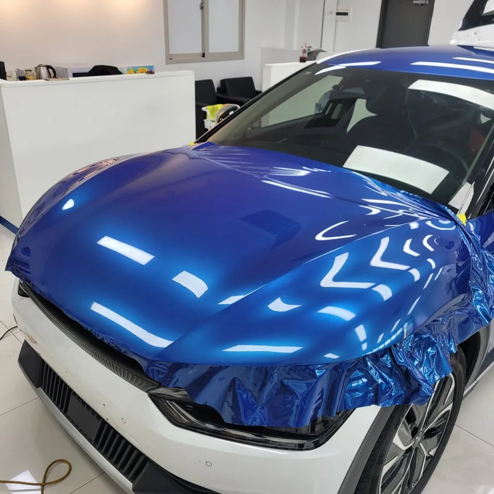 Kia EV6のカーラッピング事例｜インターステラブルー 施工写真 4-2