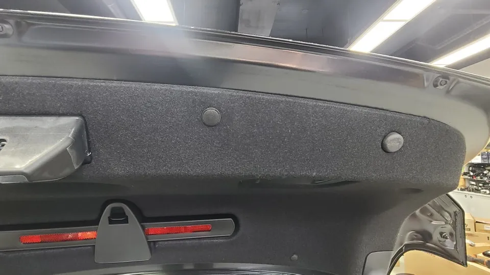 Kia K8 Power Tailgate Retrofit Review photo 2