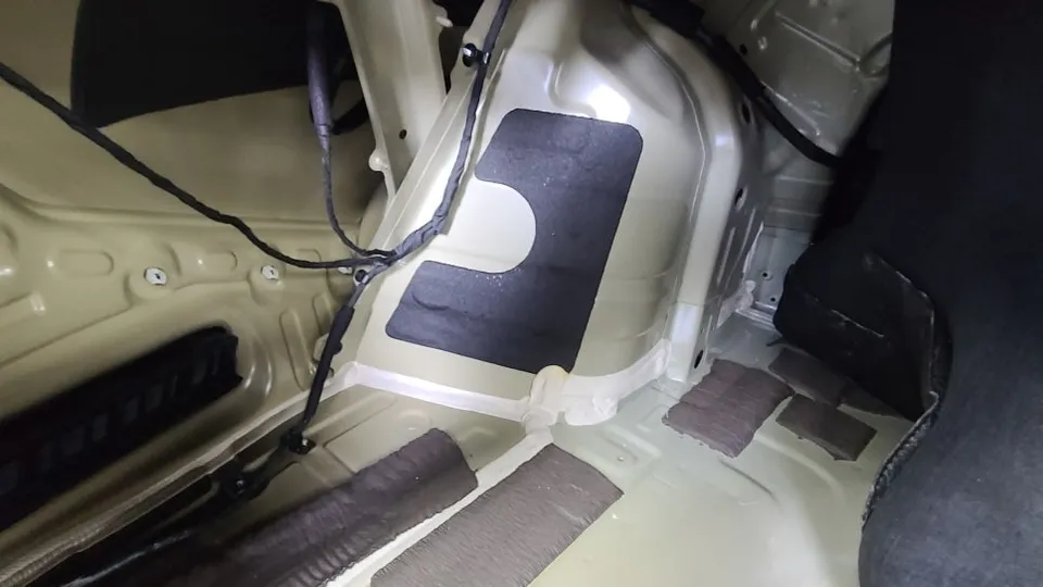 Kia K8 oem options - Kia K8 Power Tailgate Retrofit Review photo 3