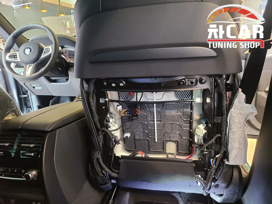 BMW 6 Series GT oem options - BMW 6 Series GT Walk-In Switch & Wide Mirror Review photo 4