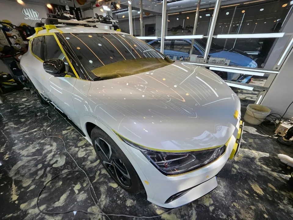 Kia EV6のガラスコーティング事例|費用目安・仕上がり 施工写真 2-3