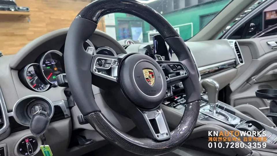 Porsche Cayenne steering wheel - Porsche Cayenne Steering Wheel Customization Review photo 5