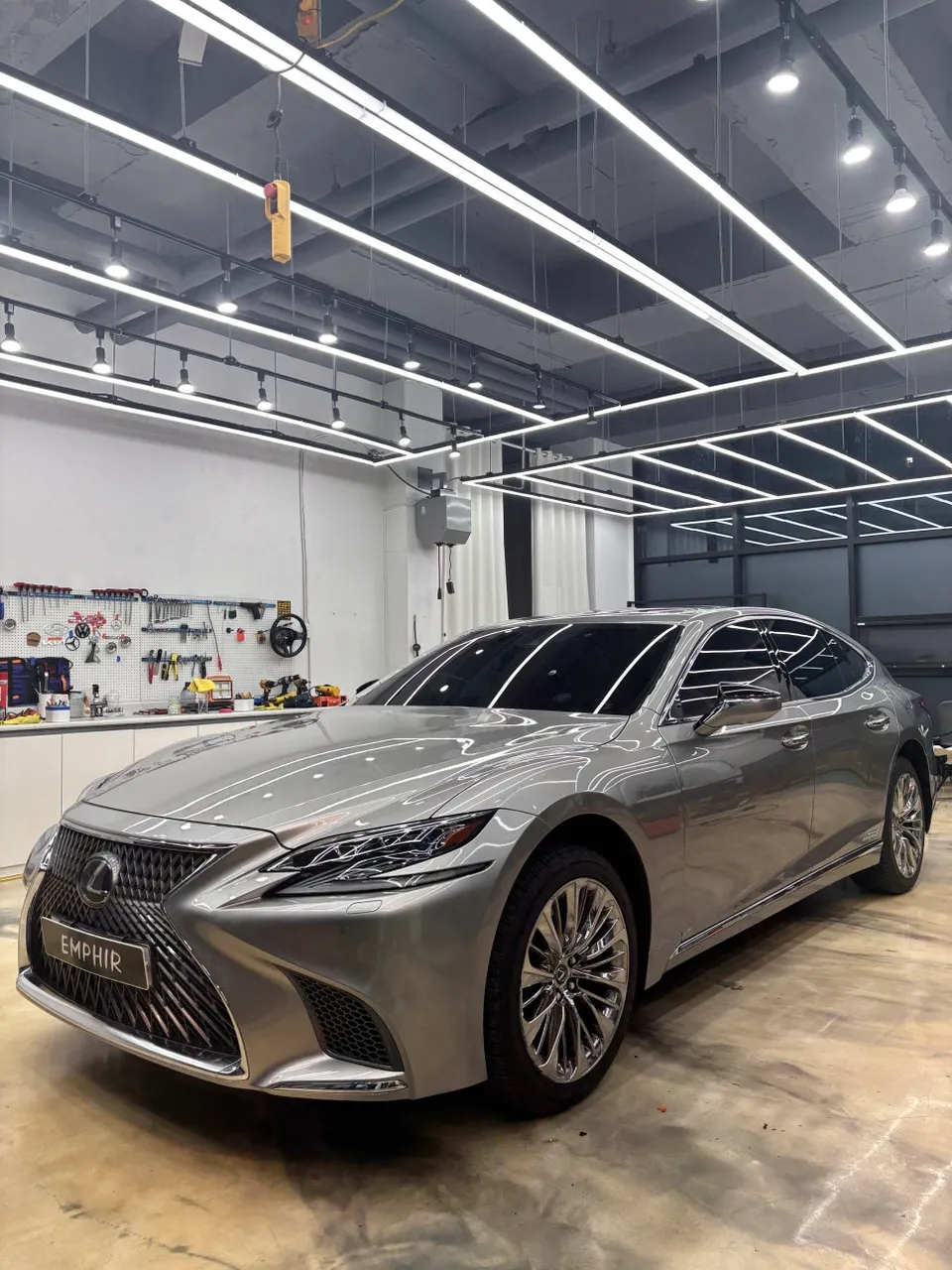 Lexus LS500h Vinyl Wrap Review — Premium Finish photo 2