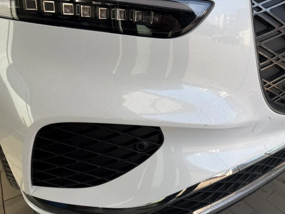 Genesis GV70のガラスコーティング事例|韓国での施工例 施工写真 3-1