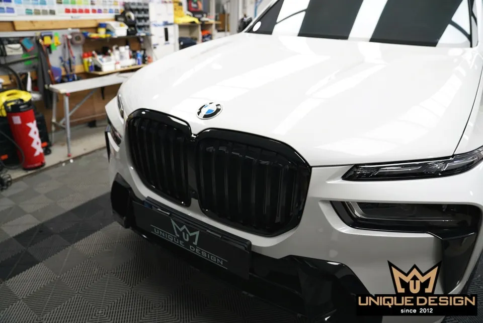 BMW X7のガラスコーティング事例|費用目安・仕上がり 施工写真 1-2