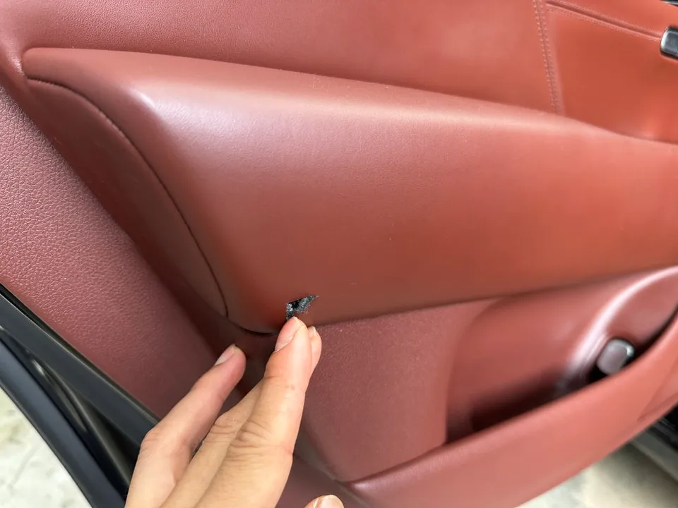Genesis G90 interior customization - Genesis G90 Interior Customization Review: Cost & Results photo 3