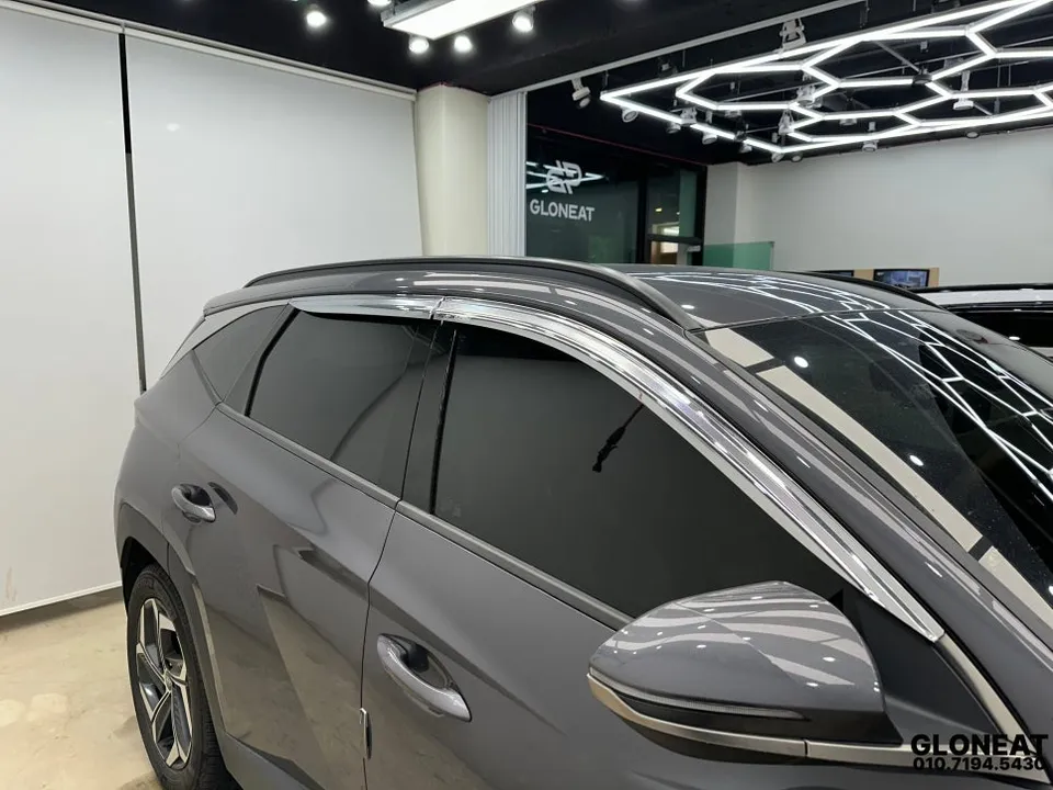 Hyundai Tucson NX4のカーフィルム施工事例｜費用目安・仕上がり 施工写真 1-2