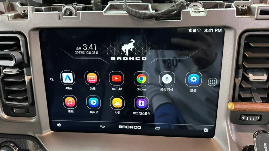 Ford Bronco dash cam - Ford Bronco Dash Cam Installation Review photo 5