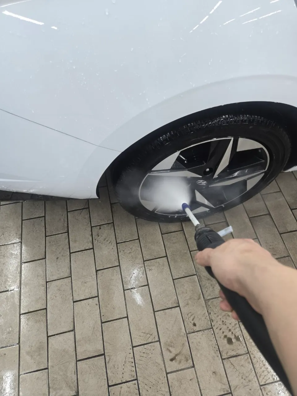 Hyundai Elantraのガラスコーティング事例|費用目安・仕上がり 施工写真 2-2