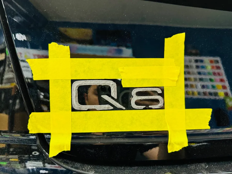 Audi Q8のカーラッピング事例|費用目安と仕上がり 施工写真 2-2