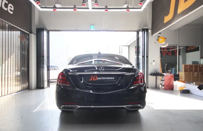 Mercedes-Benz S-Class W222のガラスコーティング事例 施工写真 2-1
