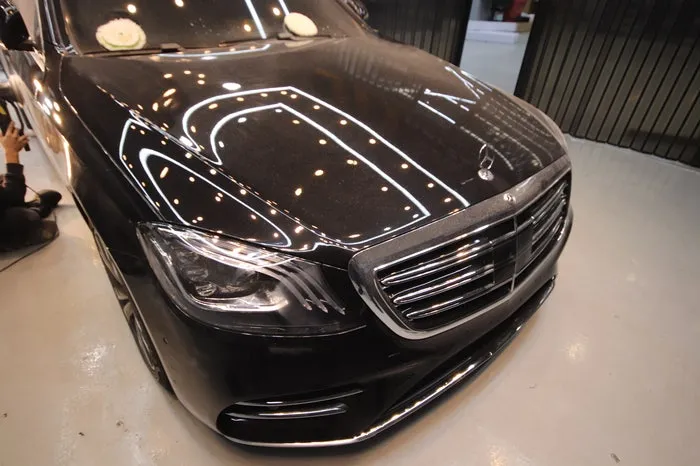 Mercedes-Benz S-Class W222のガラスコーティング事例 施工写真 1-2