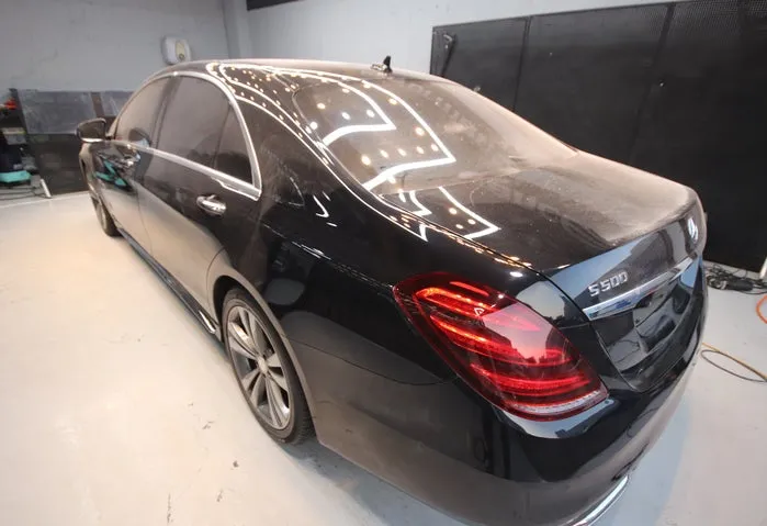 Mercedes-Benz S-Class W222のガラスコーティング事例 施工写真 3-2