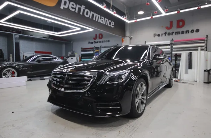 Mercedes-Benz S-Class W222のガラスコーティング事例 施工写真 4-2