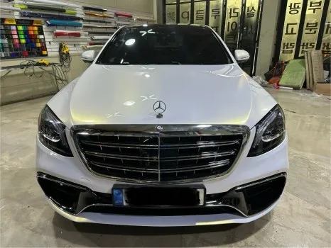 メルセデス・ベンツ Sクラス W222のカーラッピング事例|費用目安・仕上がり 施工写真 2-1