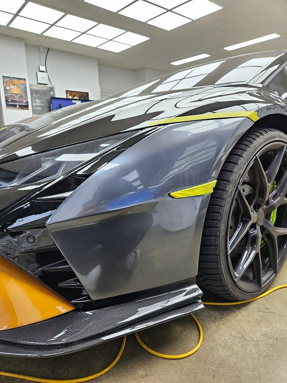 Lamborghini Huracán vinyl wrap - Lamborghini Huracán Vinyl Wrap Review: Metallic Grey Transformati photo 4