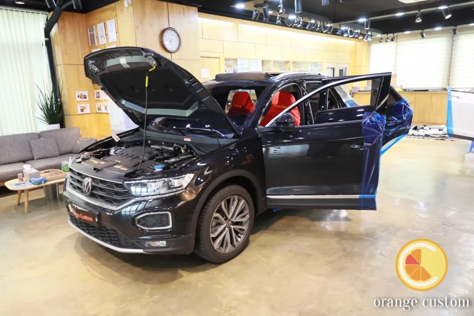 Volkswagen T-Rocのカーオーディオ施工事例 施工写真 3-2