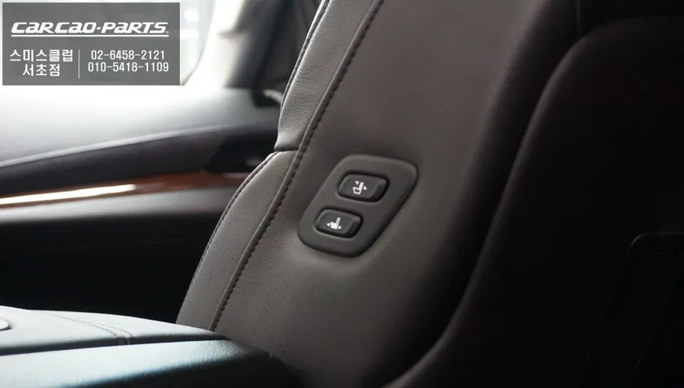 Cadillac Escalade oem options - Cadillac Escalade OEM Options Review — Enhanced Convenience photo 3