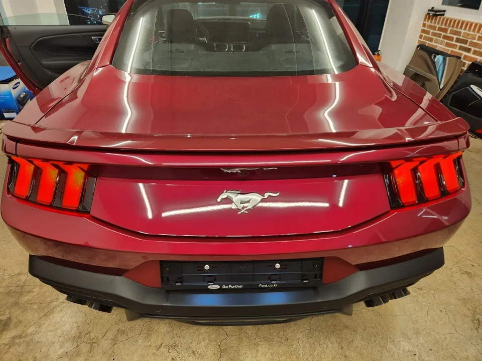 Ford Mustang 7th Gen Ambient Lighting Review