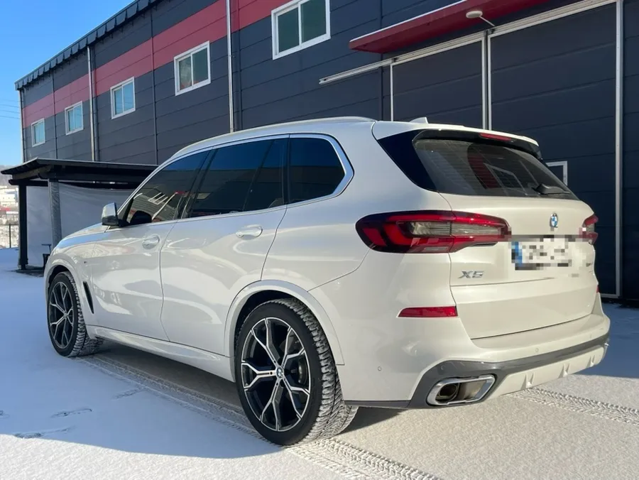 BMW X5のホイールリペア・塗装事例 施工写真 1-2