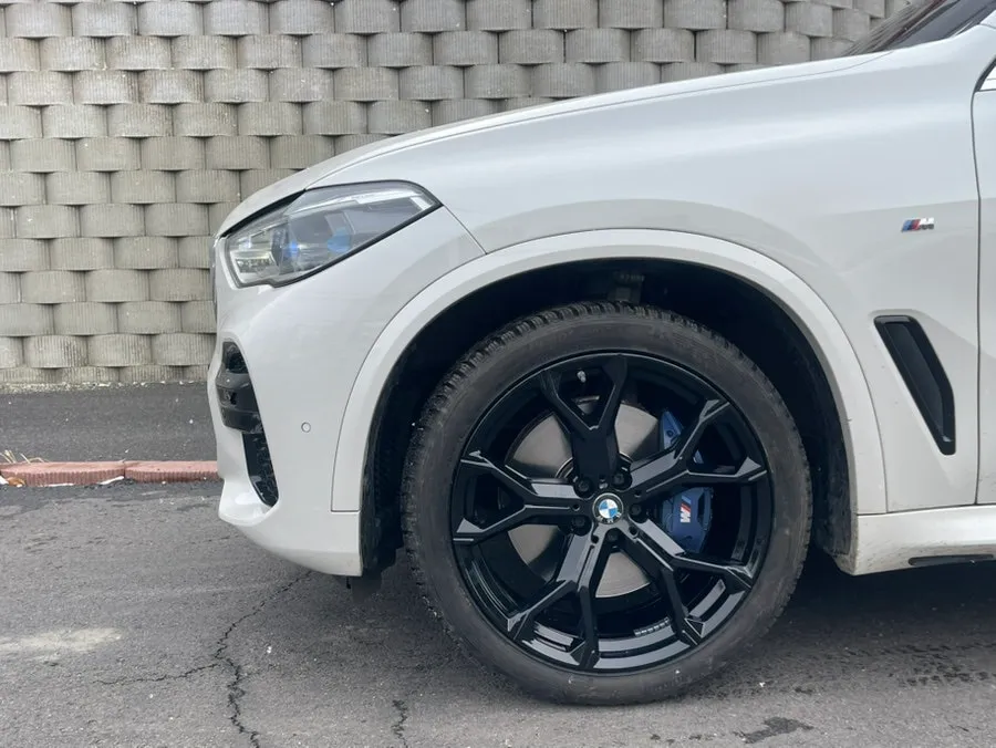 BMW X5のホイールリペア・塗装事例 施工写真 1-3