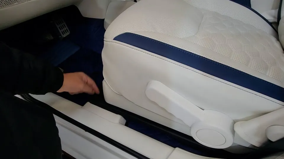 Jeep Wrangler Rubicon interior customization - Jeep Wrangler Rubicon Interior Customization Review photo 4