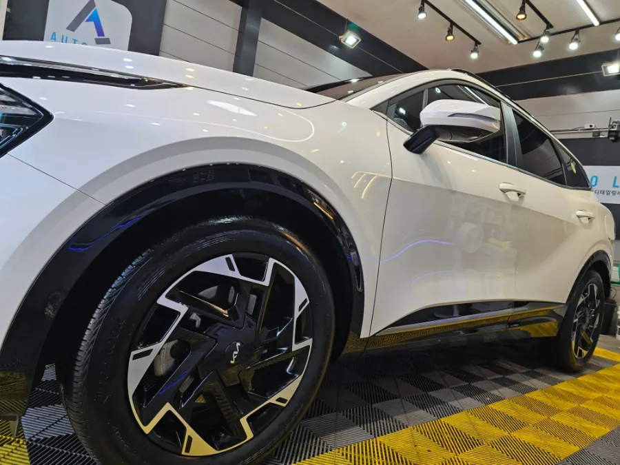 Kia Sportageのガラスコーティング事例|費用目安と仕上がり 施工写真 2-2