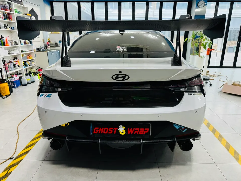 Hyundai Elantra Nのカーラッピング事例｜費用目安・仕上がり 施工写真 4-2