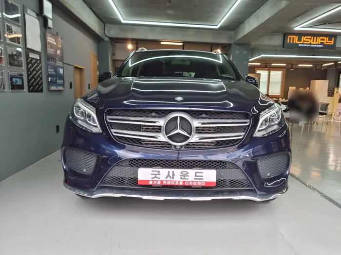 Mercedes-Benz GLE 350d Android Head Unit Review photo 2
