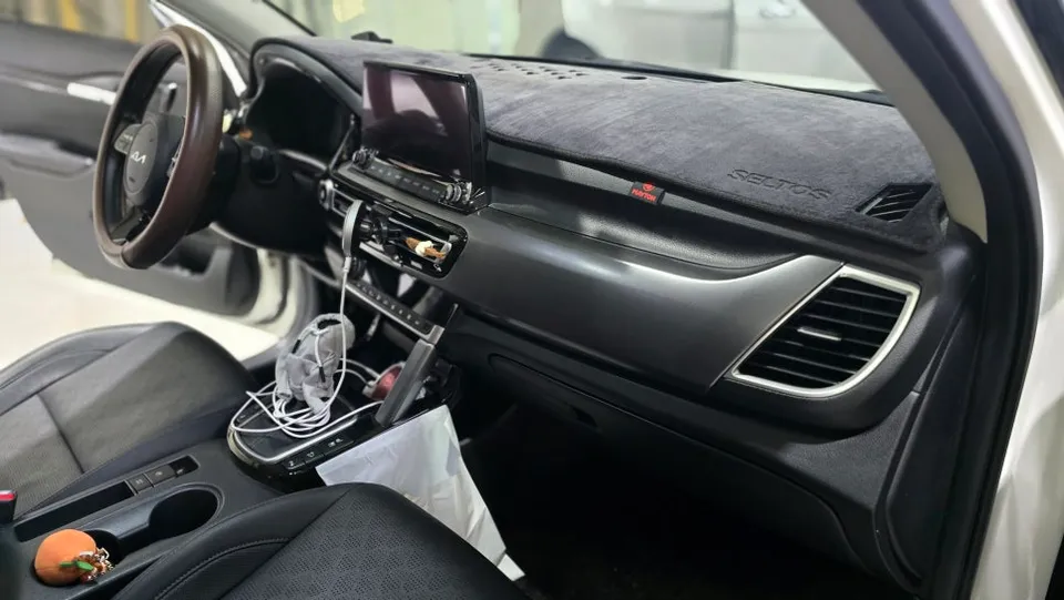 Kia Seltos ambient lighting installation result