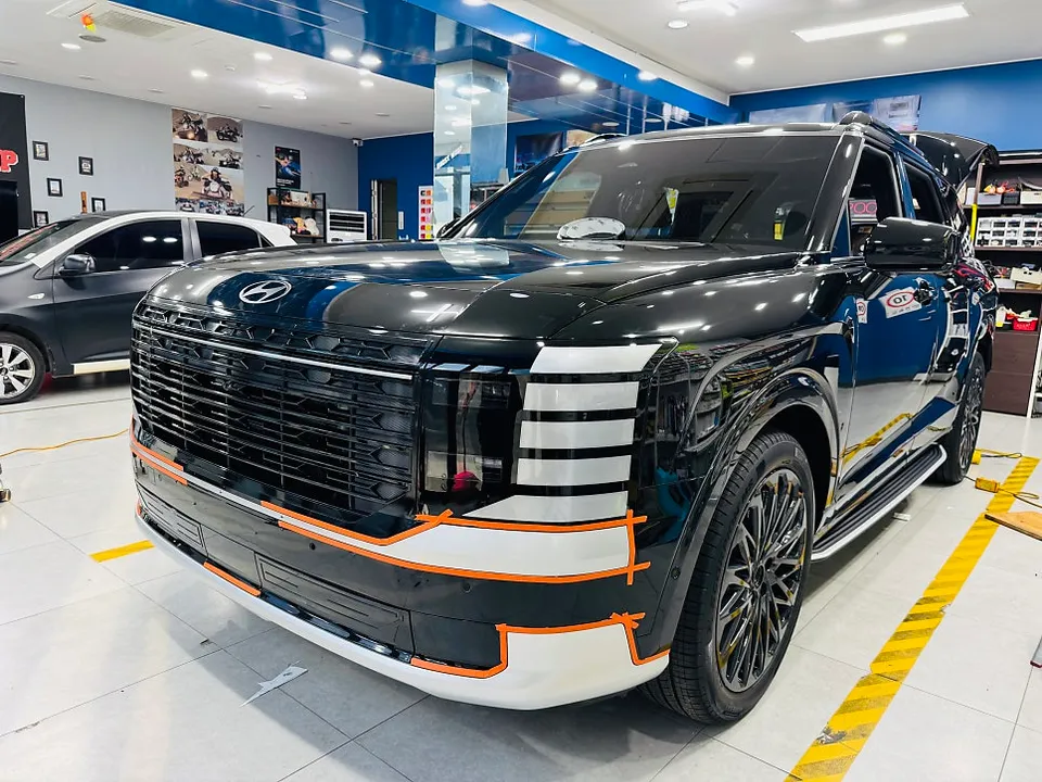 Hyundai Palisadeのカーラッピング事例|クローム除去・ホイール施工 施工写真 2-2