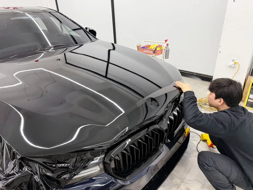 BMW 5 Series G30 カーラッピング事例|高光沢ブラック 施工写真 1-2