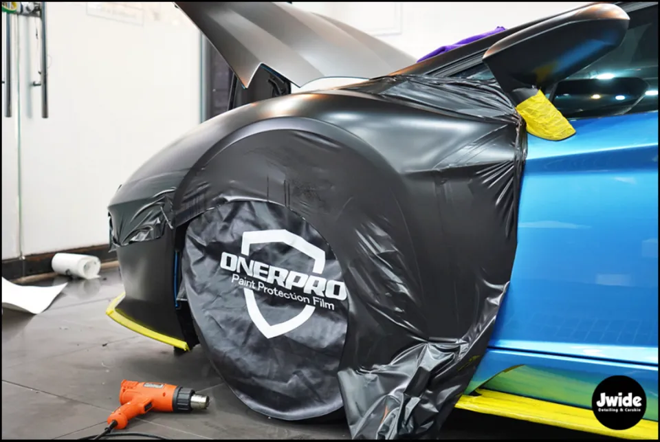 Lamborghini Aventadorのカーラッピング事例｜サテンブラック 施工写真 5-1
