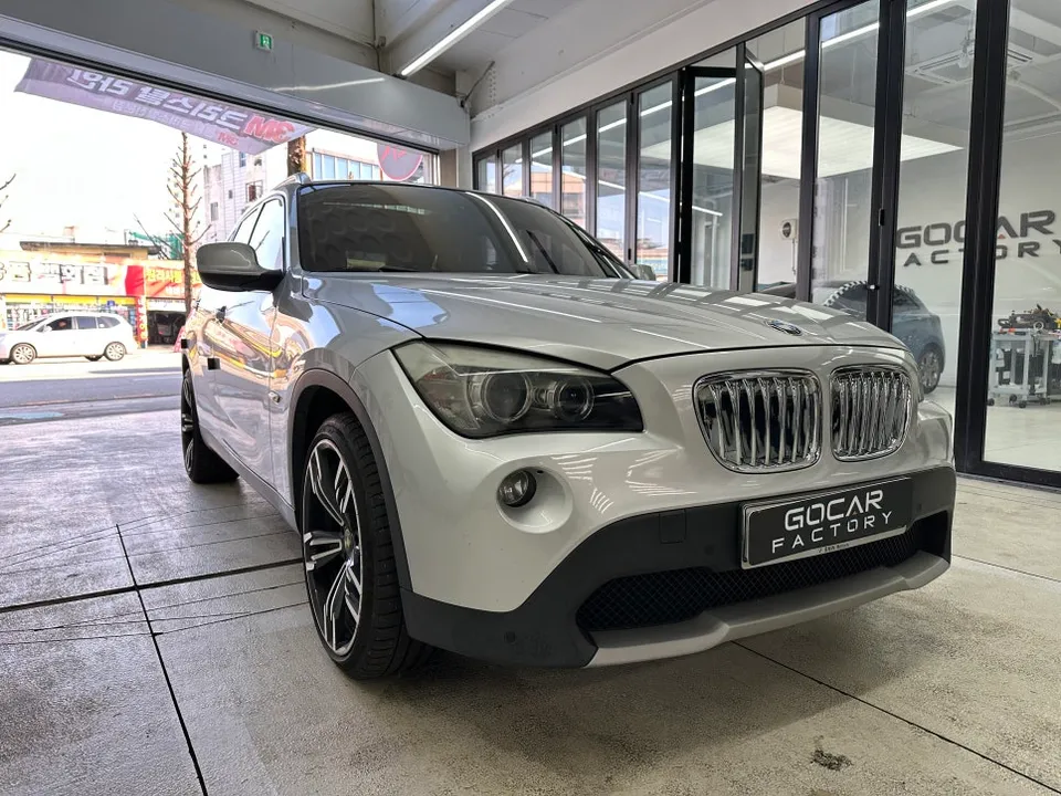 BMW X1のカーラッピング事例｜費用目安・仕上がり 施工写真 1-1