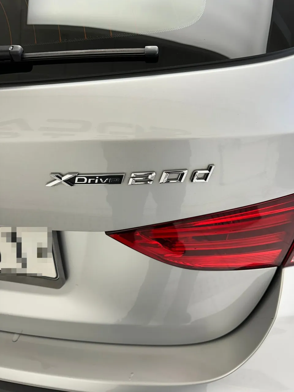 BMW X1のカーラッピング事例｜費用目安・仕上がり 施工写真 3-1