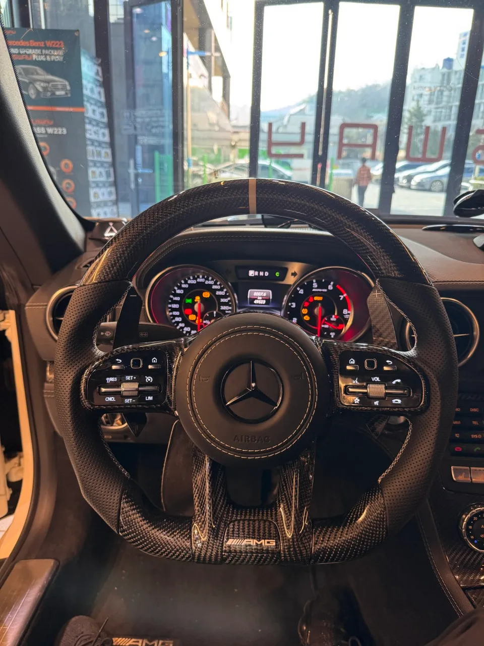 Mercedes-Benz SL400 R231 steering wheel - Mercedes-Benz SL400 Custom Steering Wheel Review photo 4