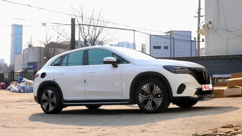 Mercedes-Benz EQE SUV body repair review