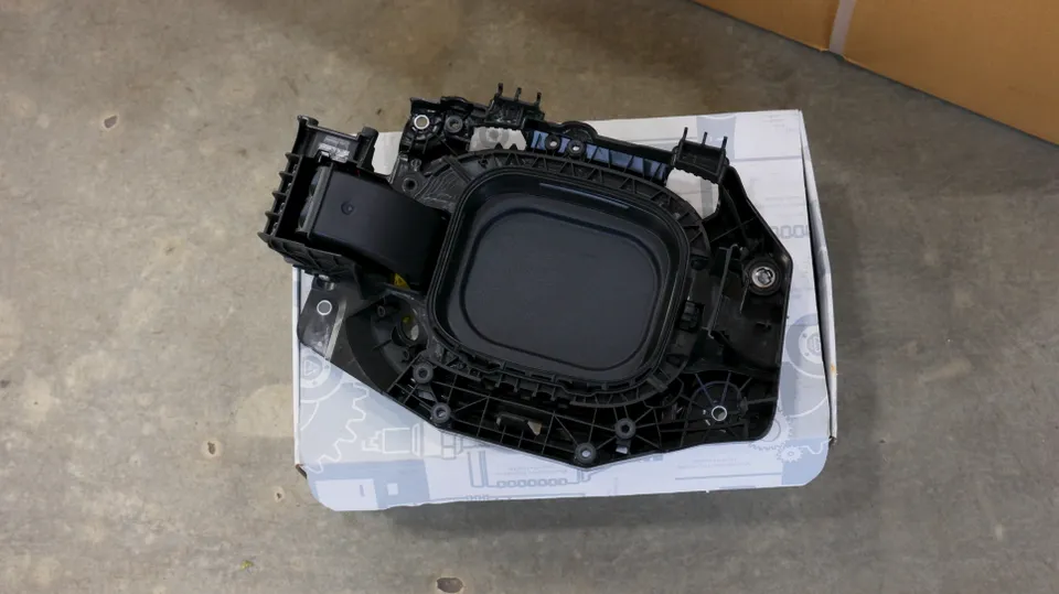 Mercedes-Benz EQE SUV body repair - Mercedes-Benz EQE SUV Auto Body Repair Review — 2-Hour Genuine Pa photo 4