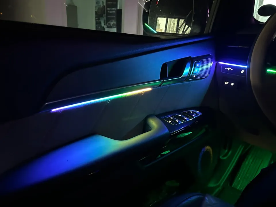 Kia Mohave The Master Ambient Lighting Upgrade - Enhanced Mood photo 2