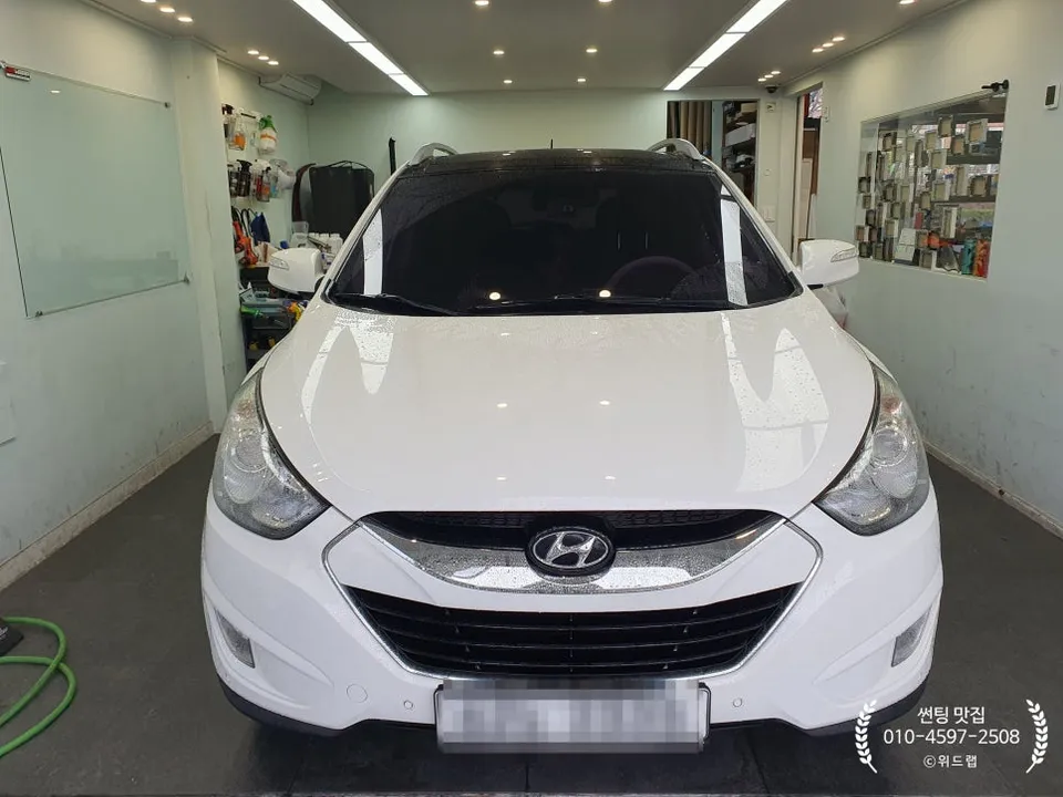 Hyundai Tucsonのカーフィルム施工事例｜費用目安・仕上がり 写真