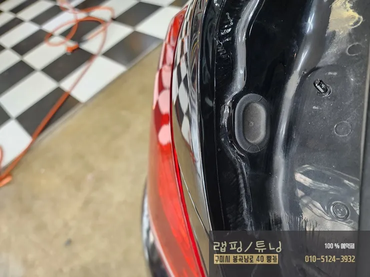 メルセデス・ベンツ Sクラス W222 デュオトーンラッピング事例 施工写真 2-3