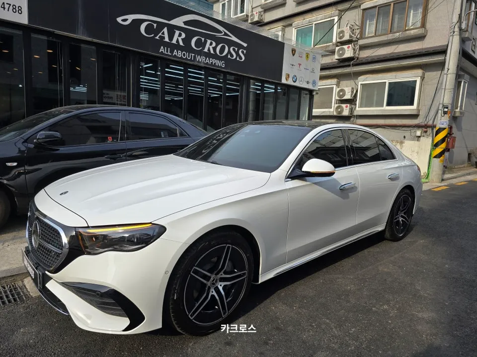 Mercedes-Benz EクラスのPPF施工事例|費用目安と仕上がり 施工写真 2-1