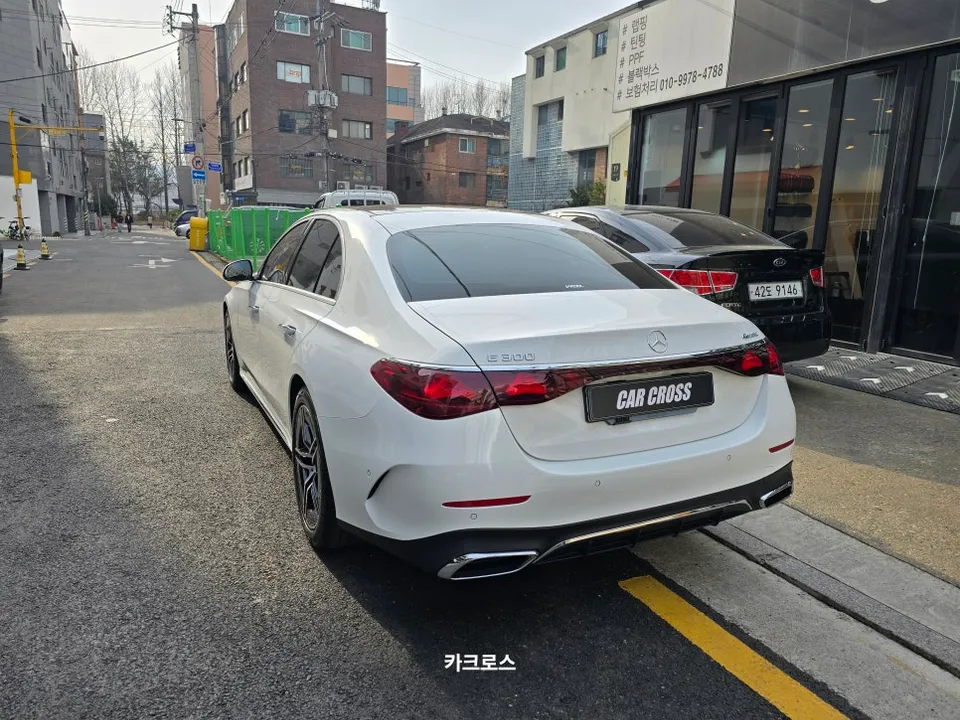 Mercedes-Benz EクラスのPPF施工事例|費用目安と仕上がり 施工写真 3-1